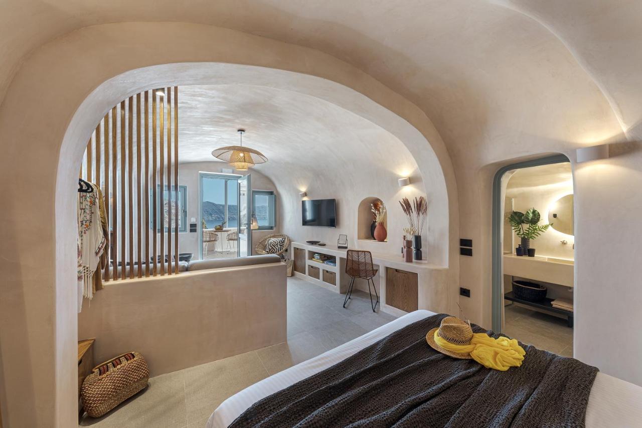 The Exotic Cave Suite Oía Exteriör bild
