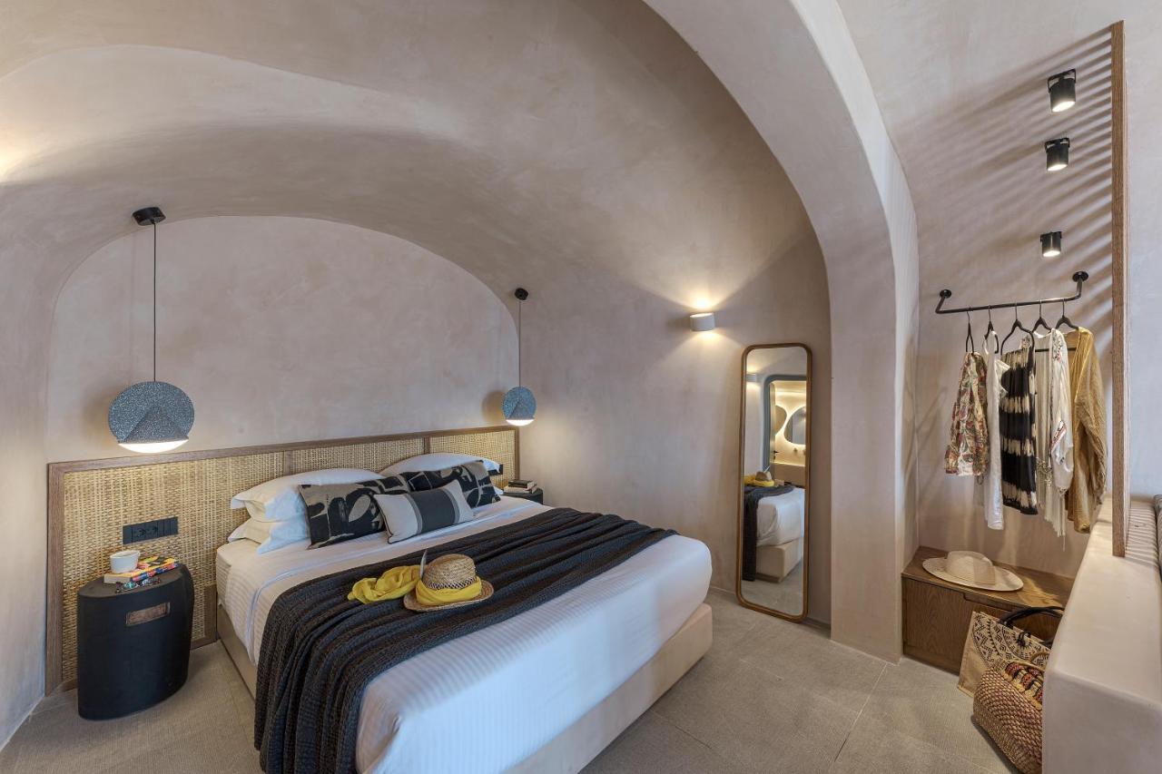The Exotic Cave Suite Oía Exteriör bild